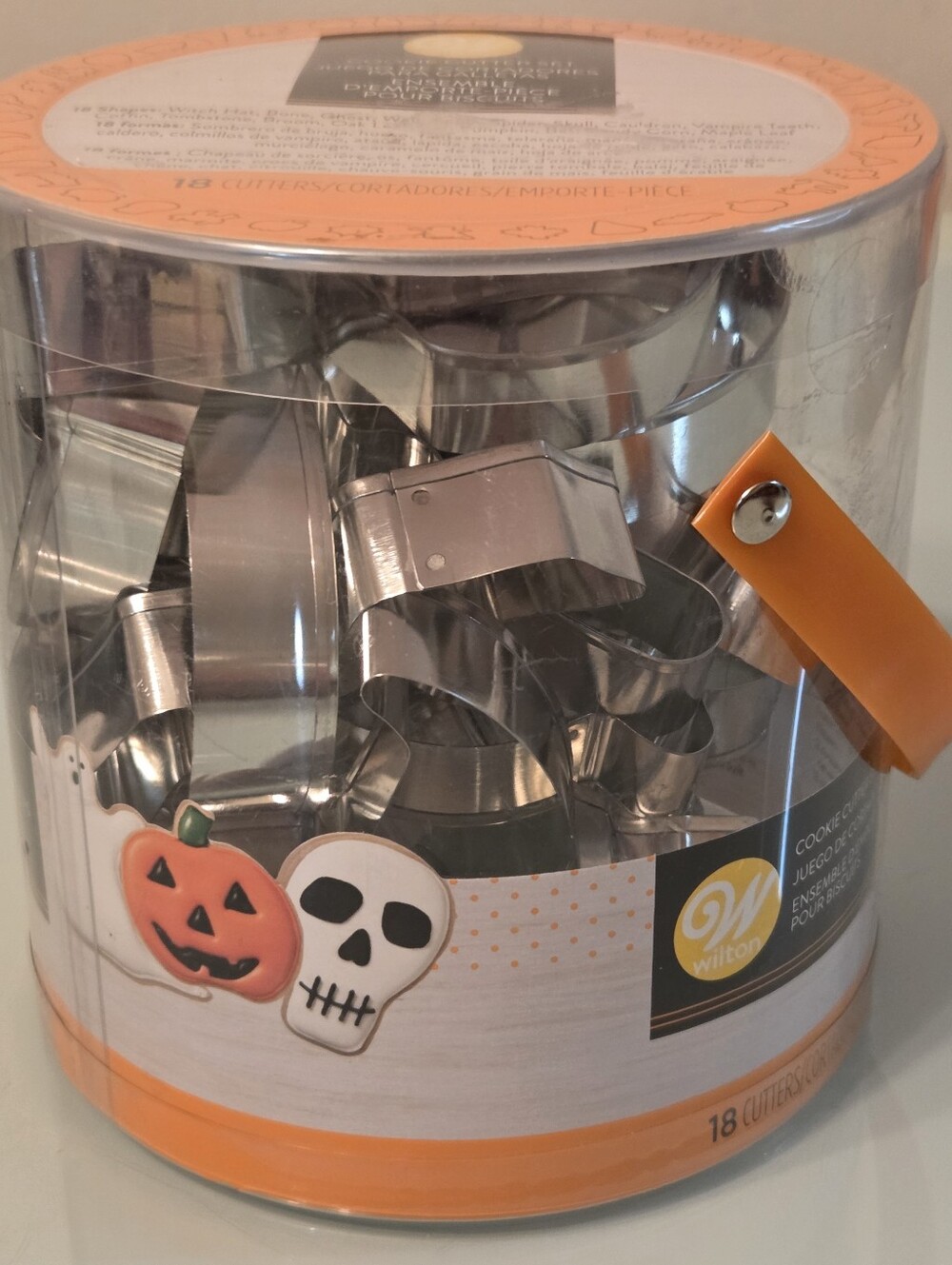 Wilton Halloween Cookie Cutters 18 Included NEW